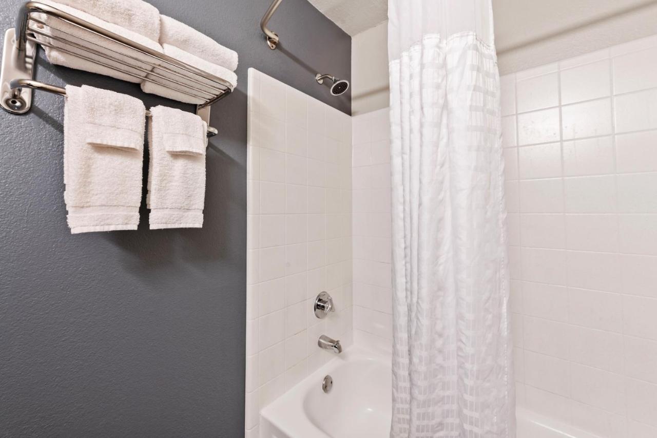 Extended Stay America Select Suites - Charlotte - Airport Экстерьер фото