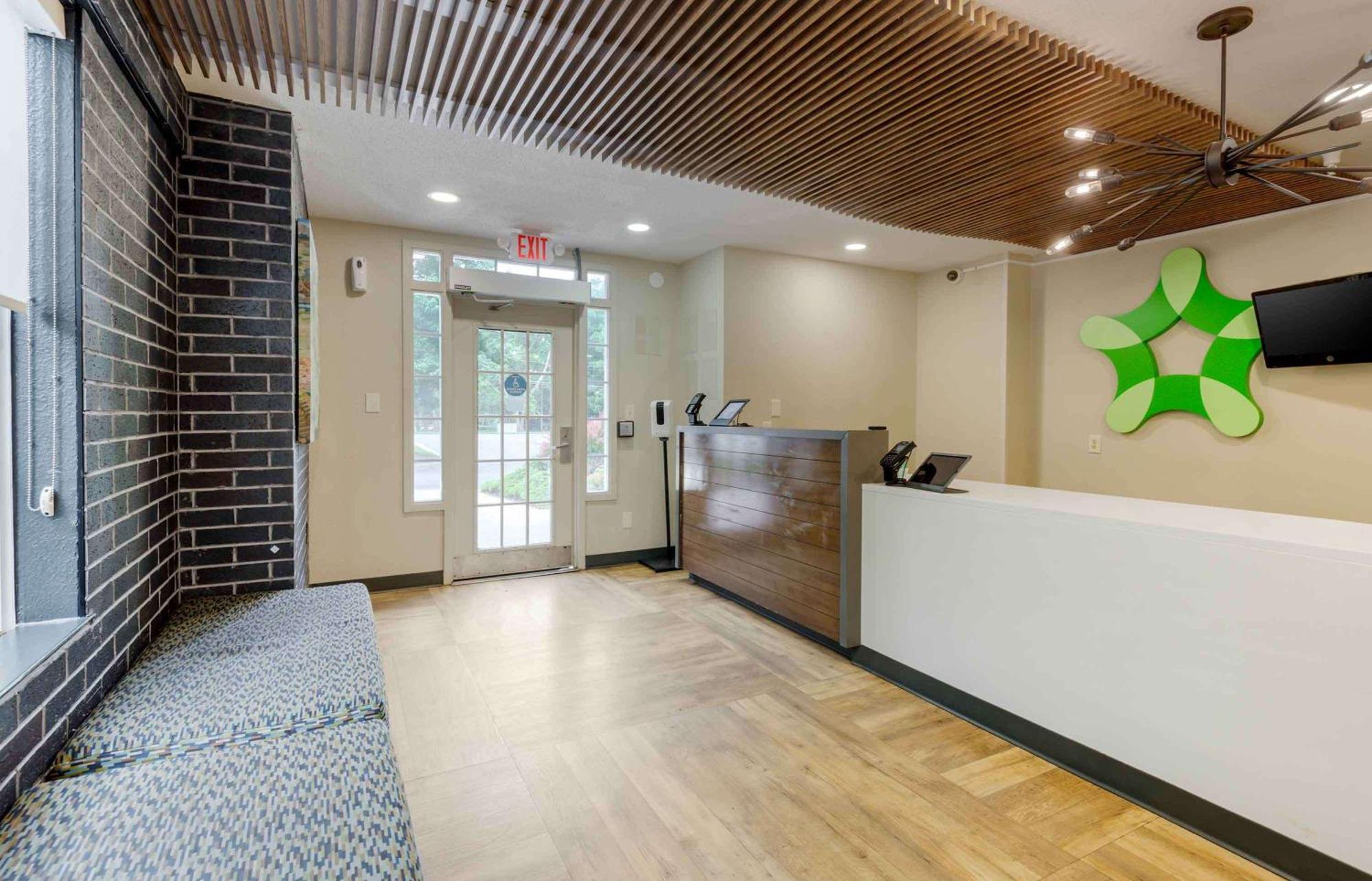 Extended Stay America Select Suites - Charlotte - Airport Экстерьер фото