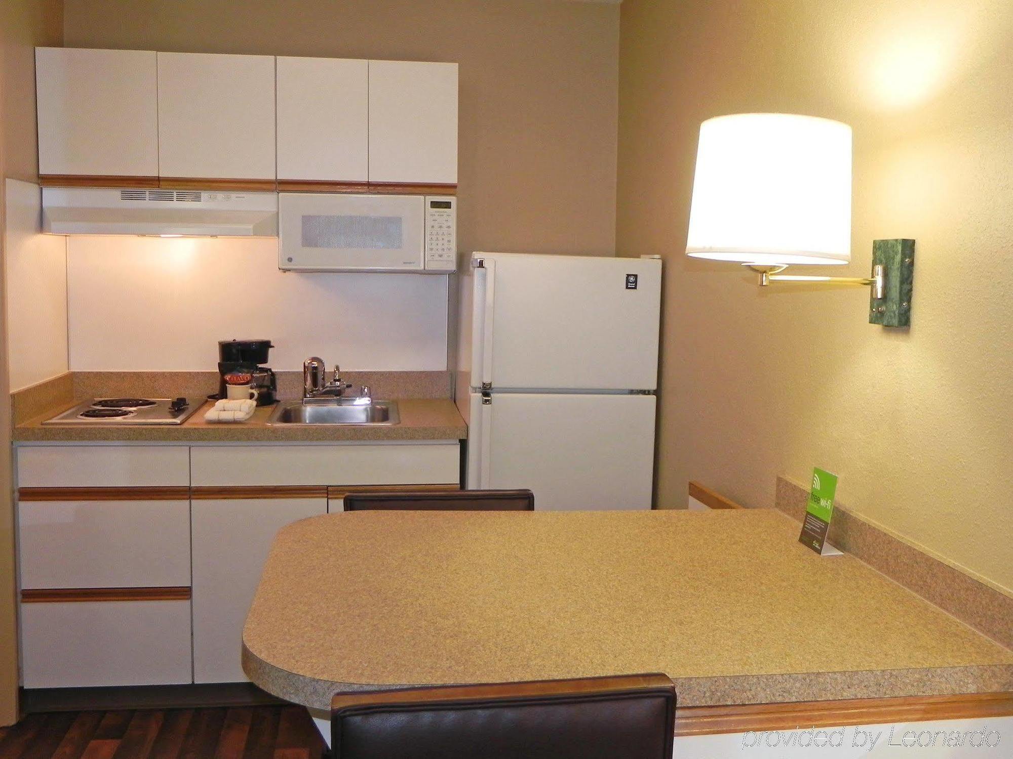 Extended Stay America Select Suites - Charlotte - Airport Экстерьер фото