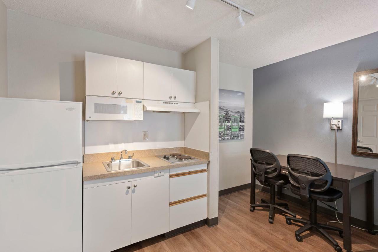 Extended Stay America Select Suites - Charlotte - Airport Экстерьер фото