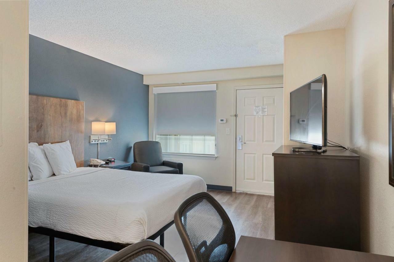 Extended Stay America Select Suites - Charlotte - Airport Экстерьер фото