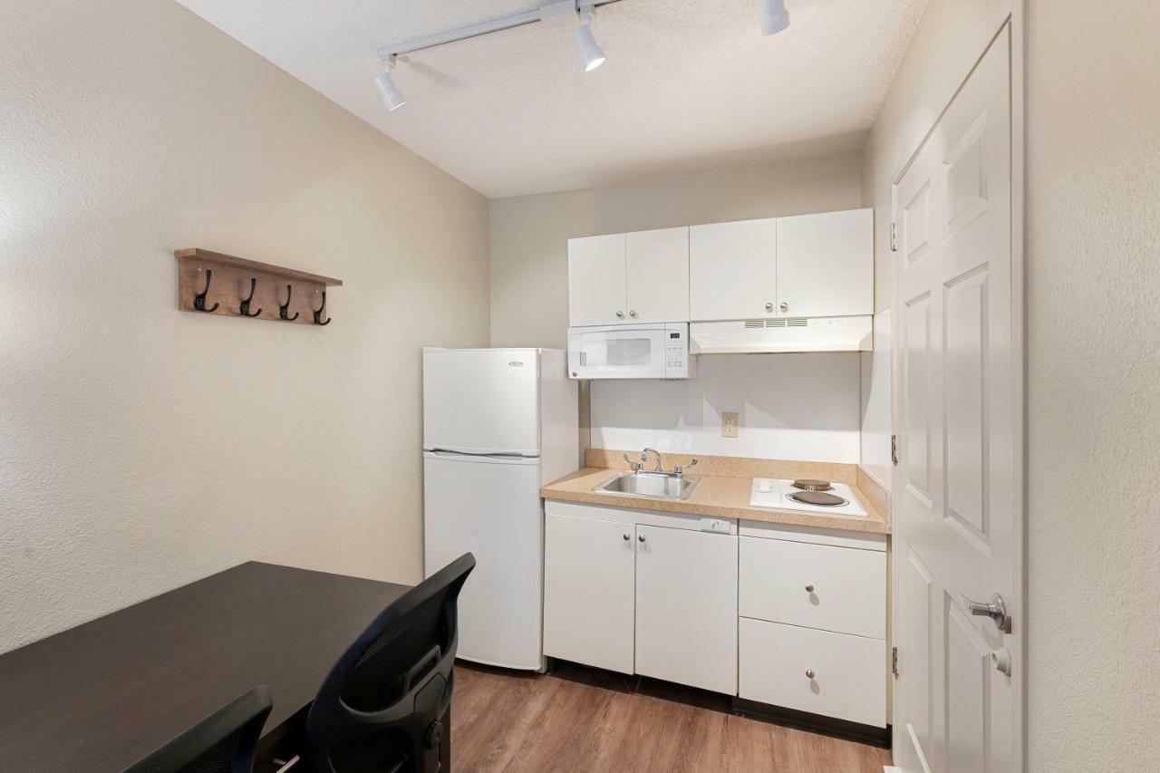 Extended Stay America Select Suites - Charlotte - Airport Экстерьер фото